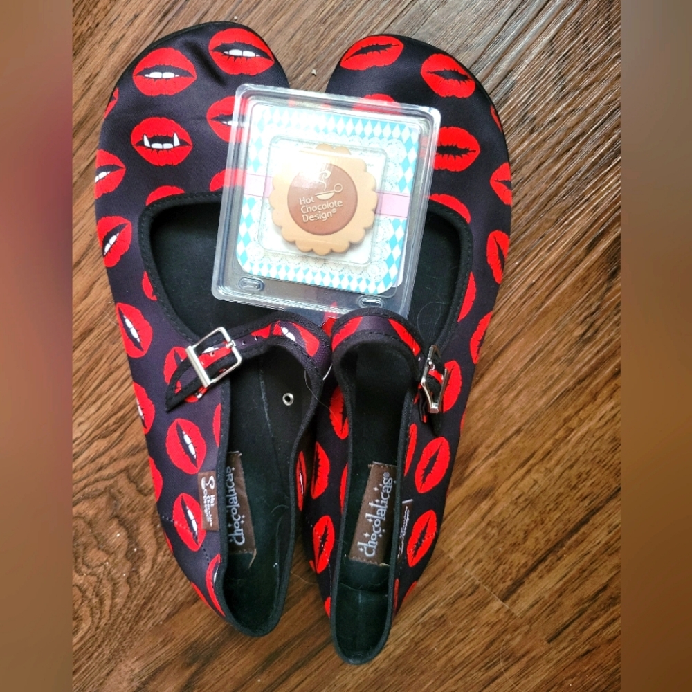 EUC Kiss Me Mary Janes